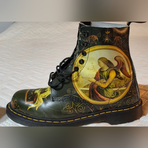 Dr. MARTENS Leather Pascal Di Paolo Museum CollectionMarked as AW501 US Size 11. - Picture 3 of 13